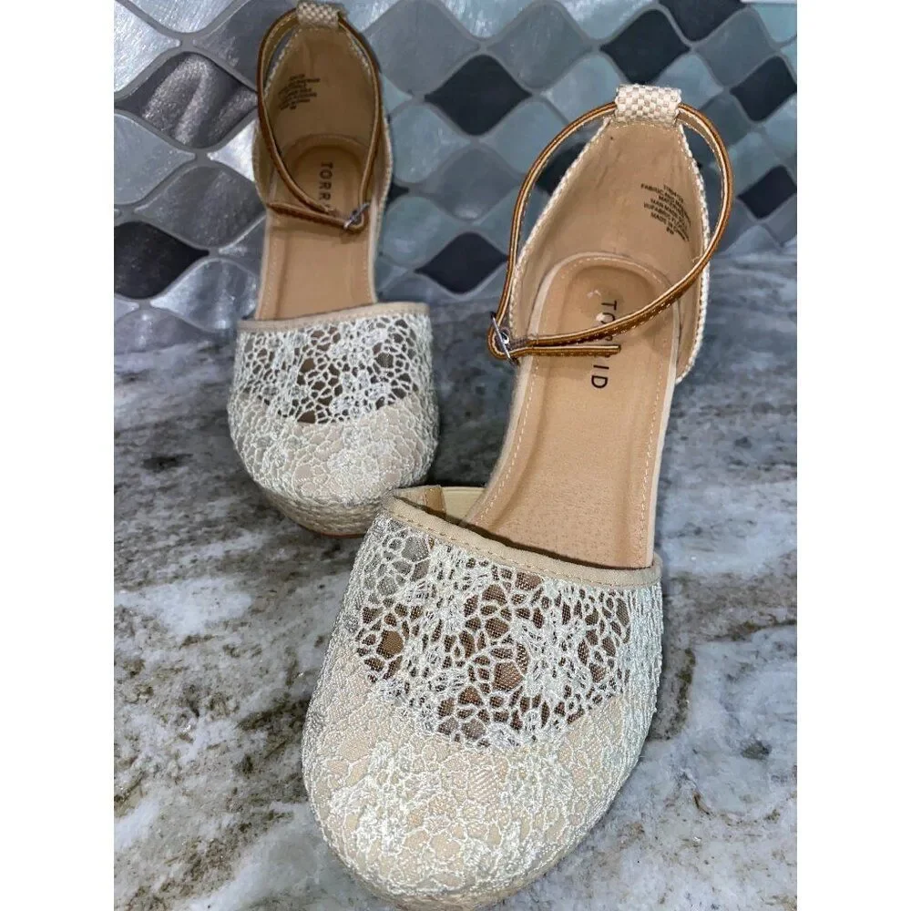 Torrid Women Cream Lace Espadrille Wedge Heels Size 8W